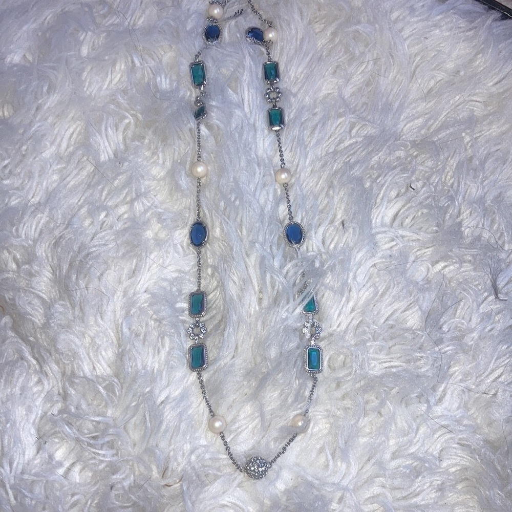Carolee Necklace With Pearls And Blue/Green Sets In Silvertone.